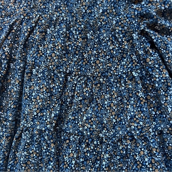 Baby Gap corded velvet floral ruffle dress size 6-12 month - Picture 2 of 4